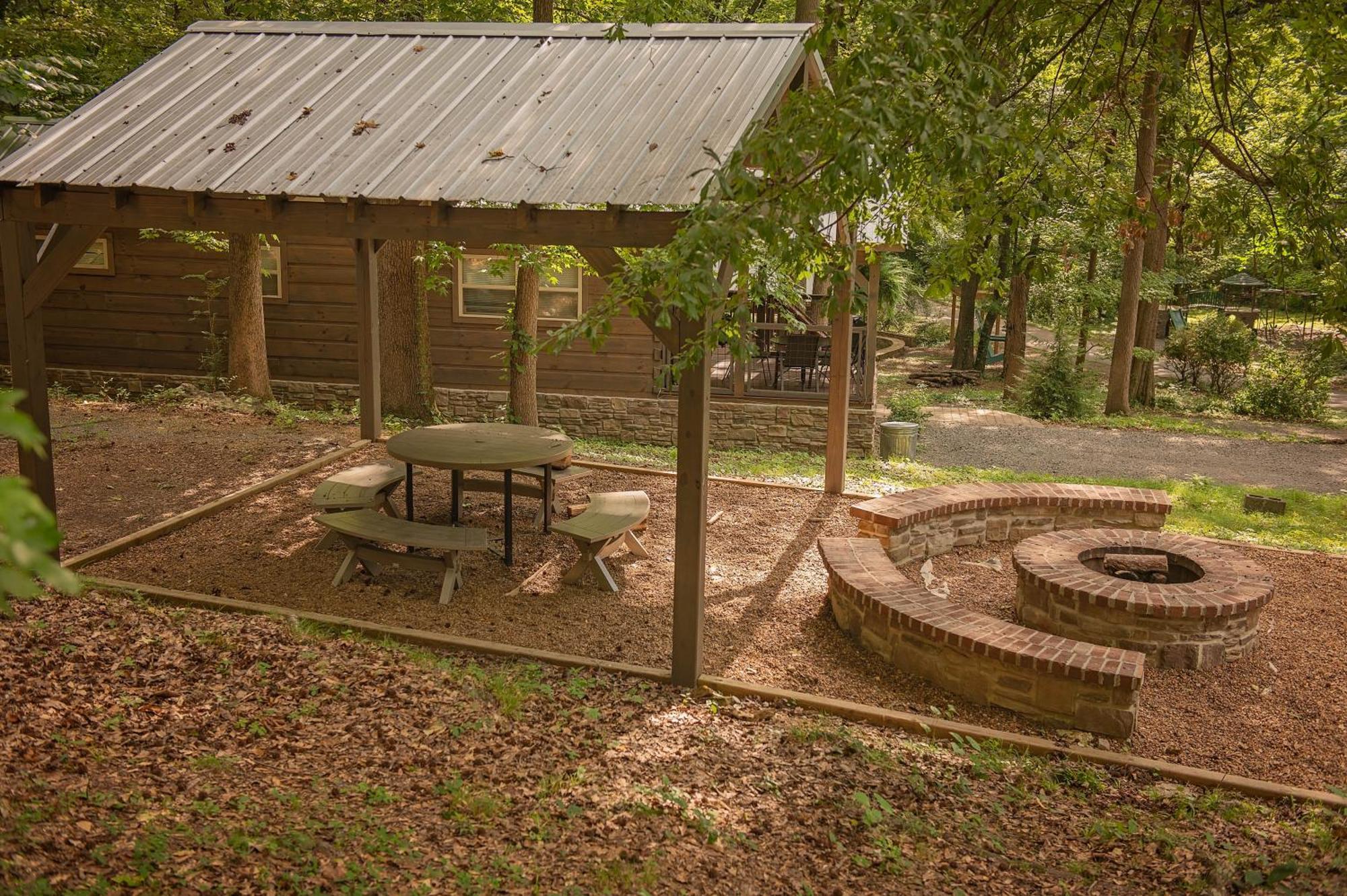 River Cabin Hot Tub & Swim Spa Near Downtown Chattanooga Ngoại thất bức ảnh